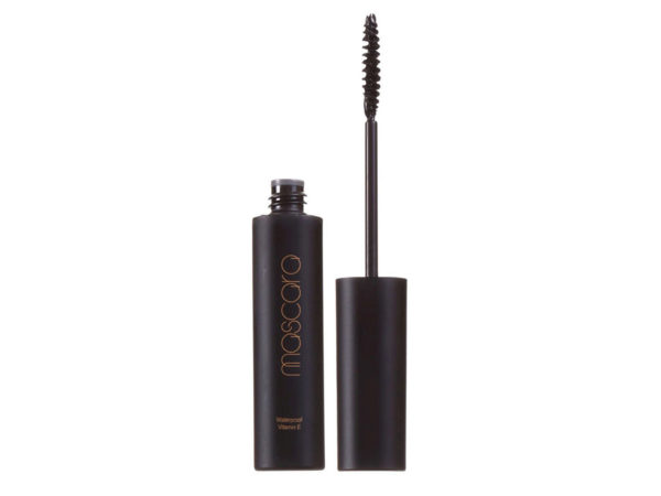 Italia Deluxe Waterproof Black Mascara in Countertop Display