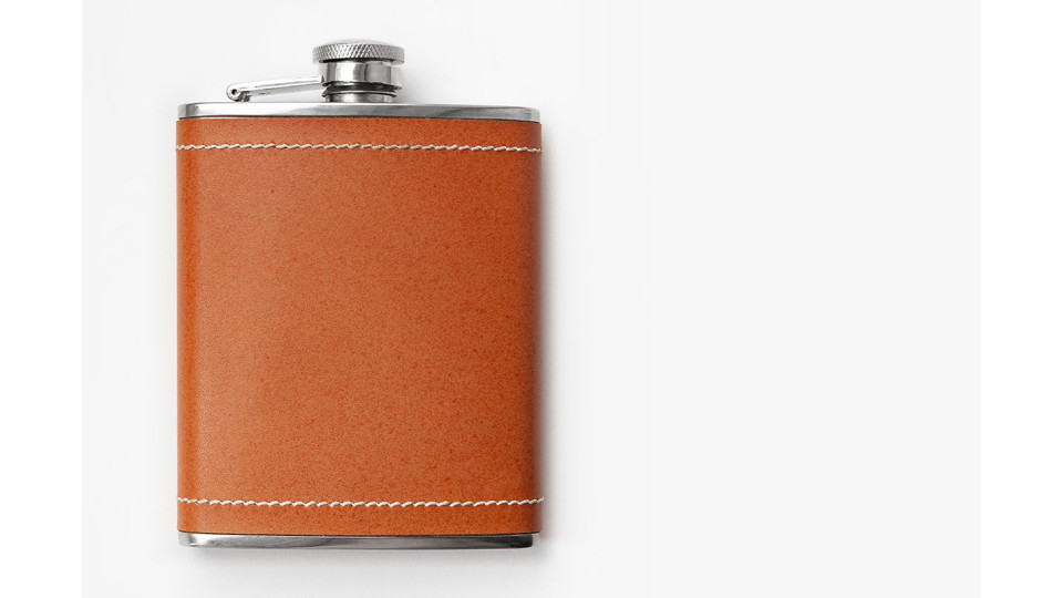Best Leather Hip Flasks for Drinking On The Go 
