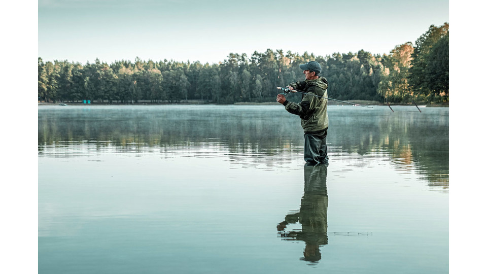 Tips For Using A Hip Flask While Fishing