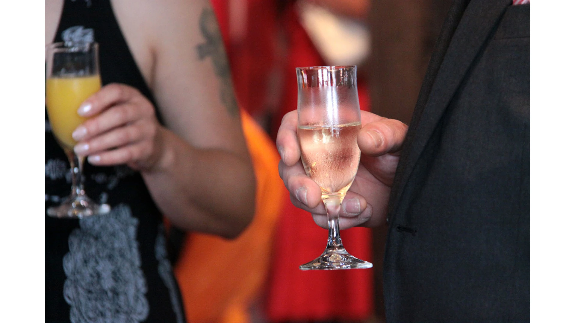https://www.ckbproducts.com/image/cachewebp/catalog/CKBn/clever-ways-to-sneak-alcohol-into-festivals-1920x1080.webp